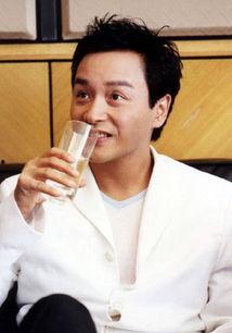 我最喜欢的明星张国荣,张国荣的传奇人生与不朽魅力