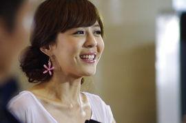 李金铭图片,光影交织下的魅力女神